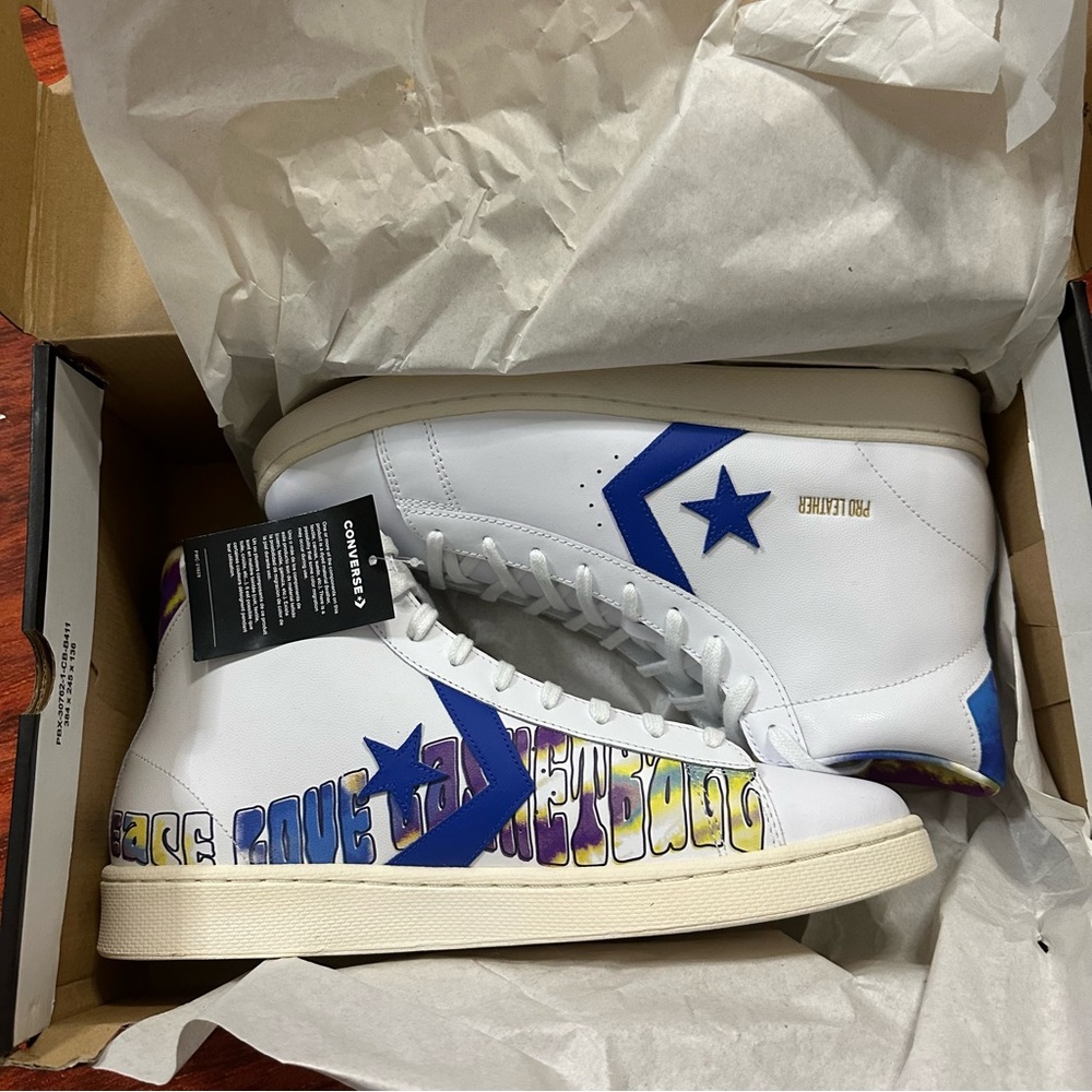 Brand NWT Converse Peace & Love Pro Leather Basketball Hi-Top Sneakers